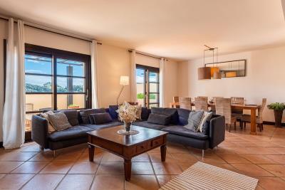 2-5bd7b9d04b45e33852eaf0ec6670150d