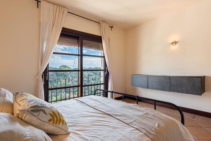 Image No.9-4 Bed Townhouse for sale