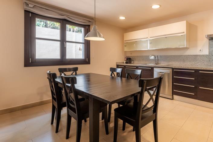 Image No.8-4 Bed Townhouse for sale