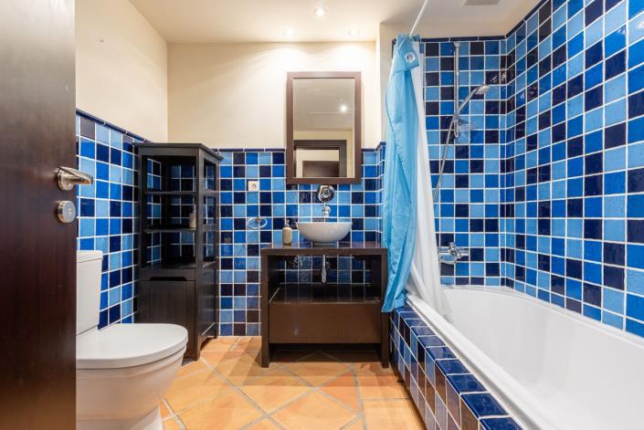 Image No.20-4 Bed Townhouse for sale