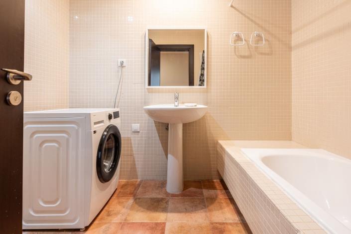 Image No.21-4 Bed Townhouse for sale