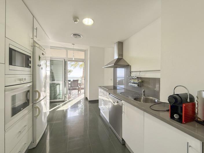 Image No.9-3 Bed Apartment for sale