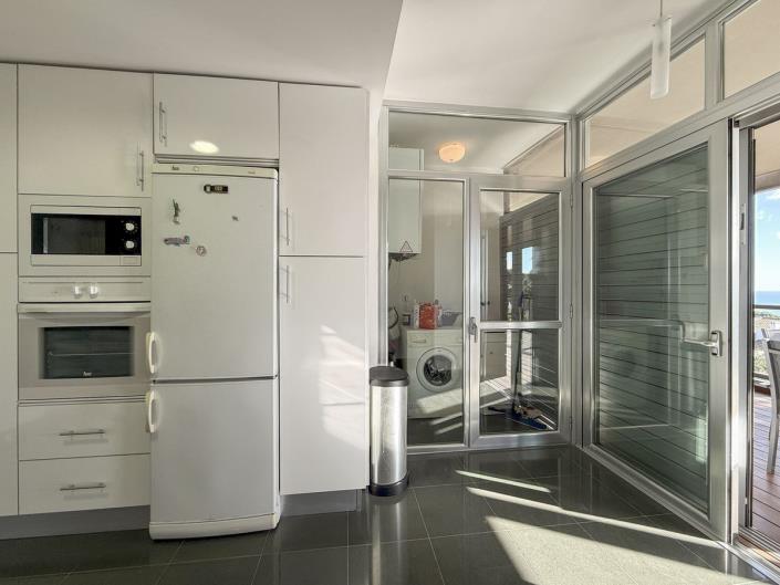 Image No.10-3 Bed Apartment for sale