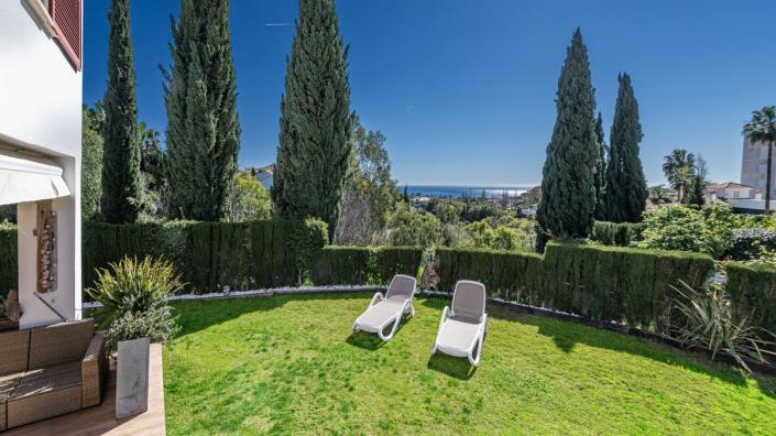 Image No.15-4 Bed Semi-Detached for sale