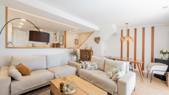 Image No.2-4 Bed Semi-Detached for sale