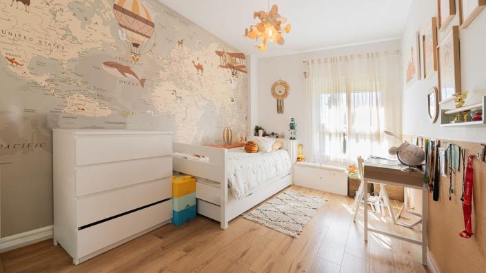 Image No.10-4 Bed Semi-Detached for sale