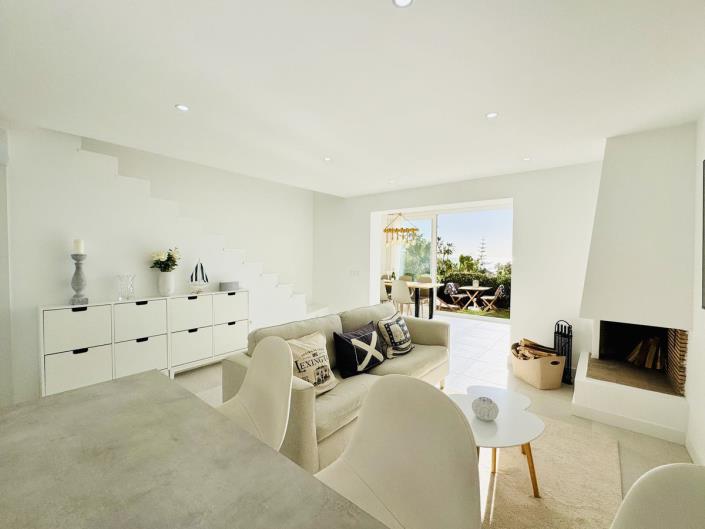 Image No.3-2 Bed Townhouse for sale