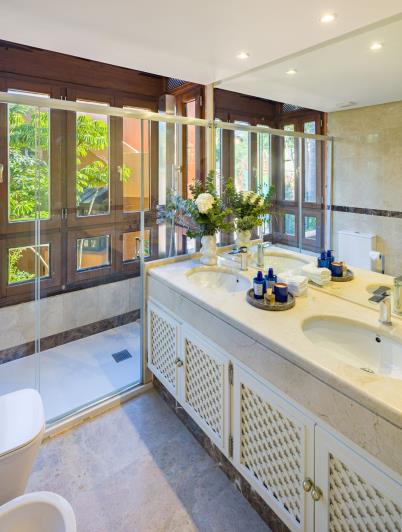 Image No.13-4 Bed Apartment for sale