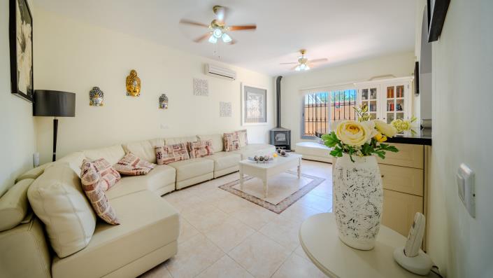 Image No.3-3 Bed Villa / Detached for sale