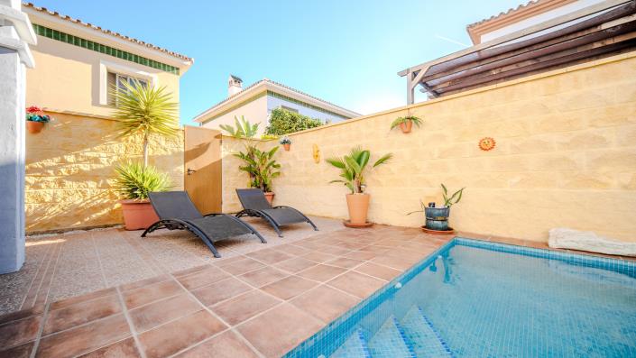 Image No.18-3 Bed Villa / Detached for sale