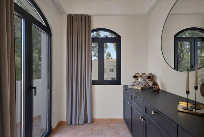 Image No.12-3 Bed Villa / Detached for sale