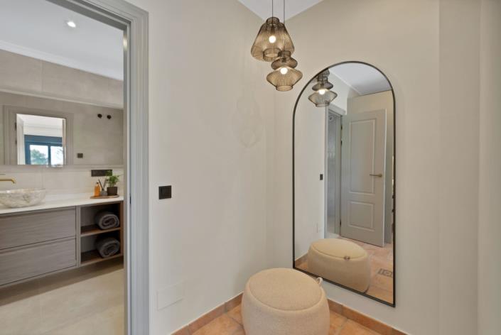 Image No.14-3 Bed Villa / Detached for sale