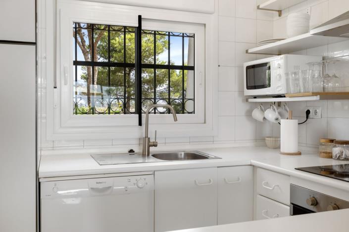 Image No.8-2 Bed Apartment for sale