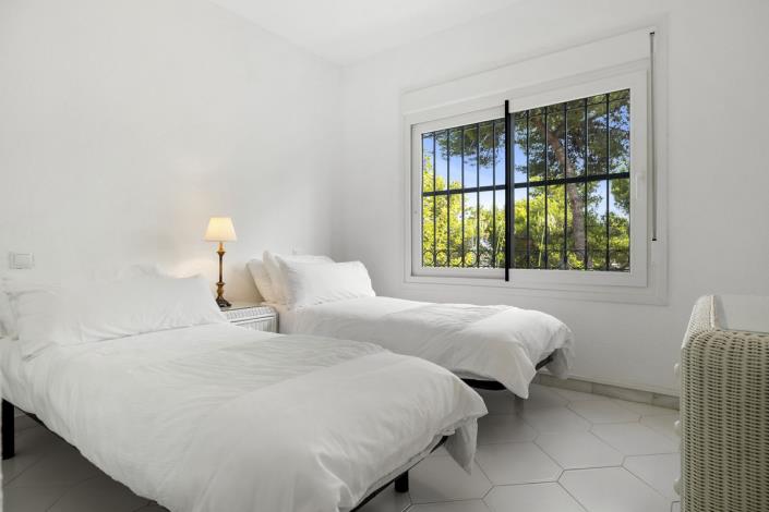 Image No.13-2 Bed Apartment for sale