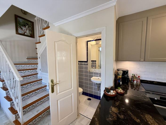 Image No.5-2 Bed Townhouse for sale