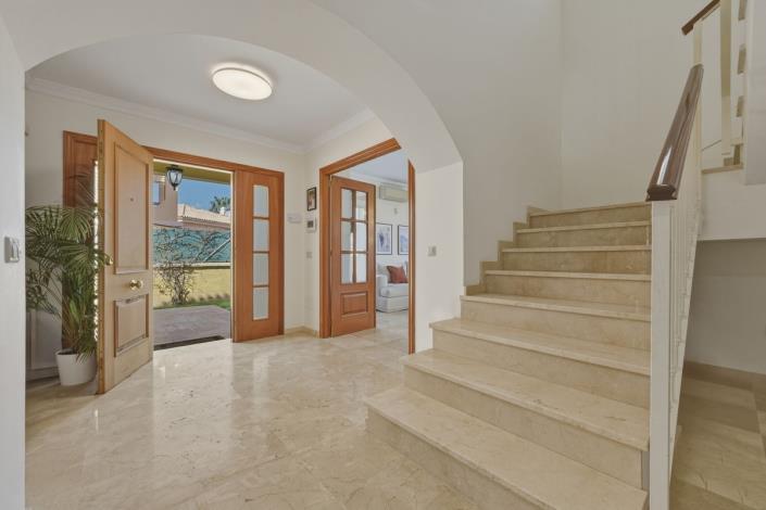 Image No.4-5 Bed Villa / Detached for sale