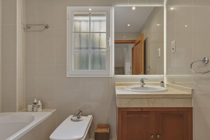 Image No.11-5 Bed Villa / Detached for sale