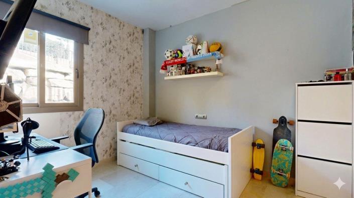 Image No.16-4 Bed Apartment for sale