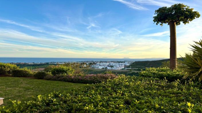 Image No.21-4 Bed Apartment for sale