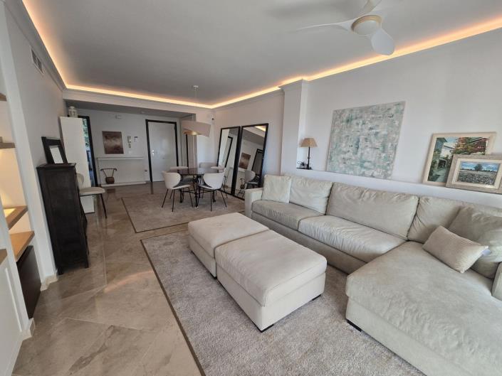 Image No.2-Appartement de 2 chambres à vendre à Calahonda