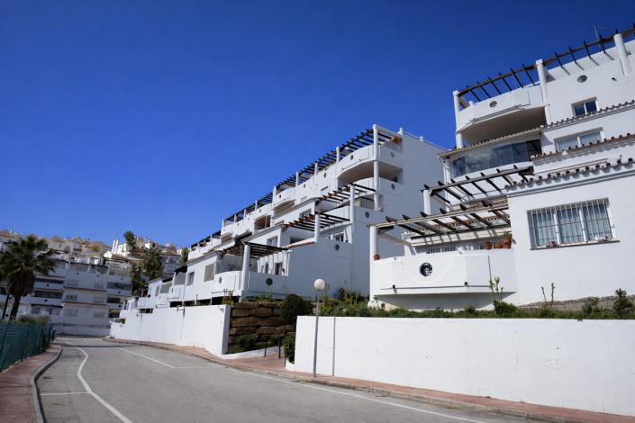 Image No.17-2 Bed Apartment for sale