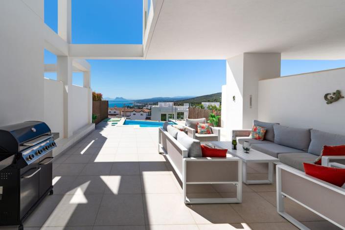 Image No.2-4 Bed Townhouse for sale