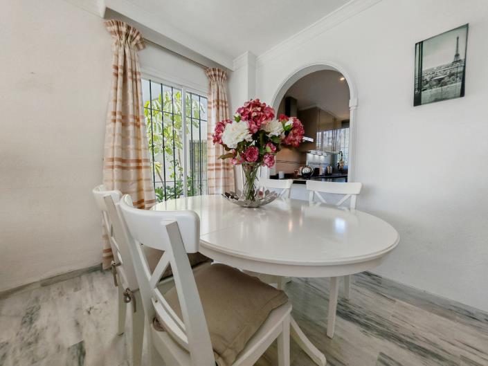 Image No.5-2 Bed Apartment for sale