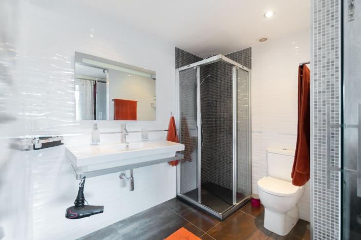 Image No.15-2 Bed Apartment for sale