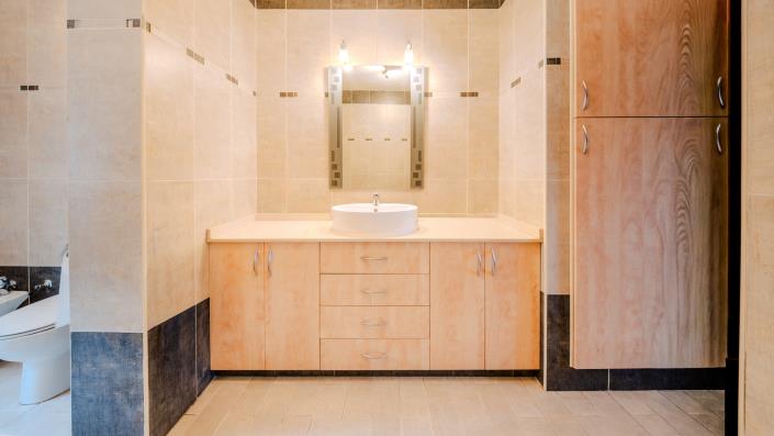 Image No.18-4 Bed House/Villa for sale