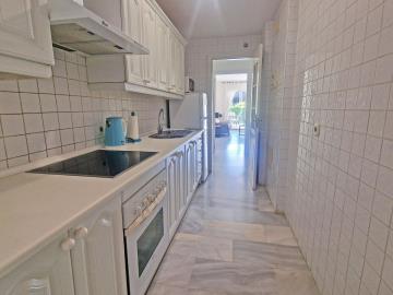 18-cc72f169493c096e712837ff5d8b6e41