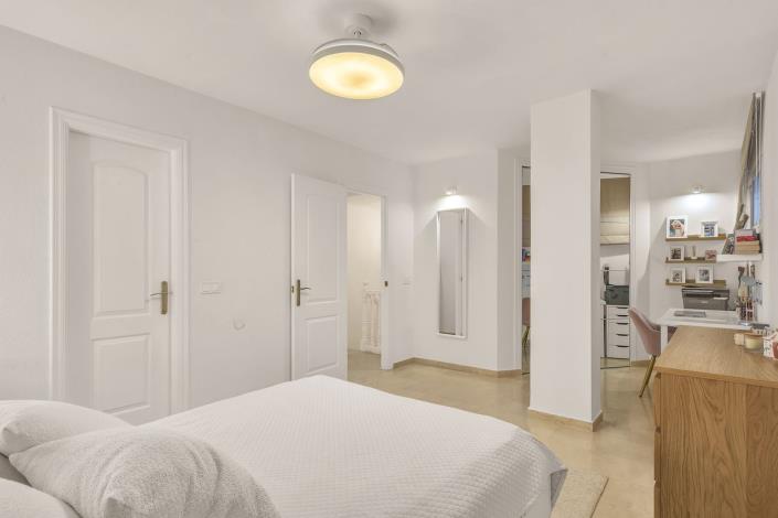 Image No.13-3 Bed Duplex for sale