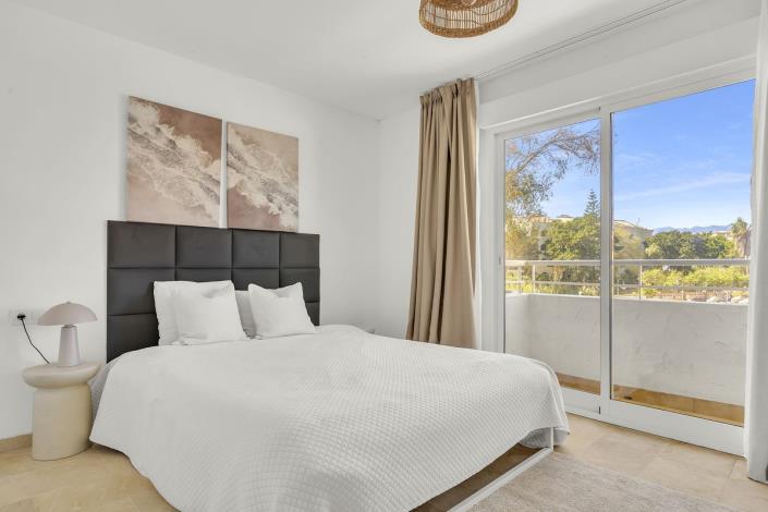 Image No.17-3 Bed Duplex for sale