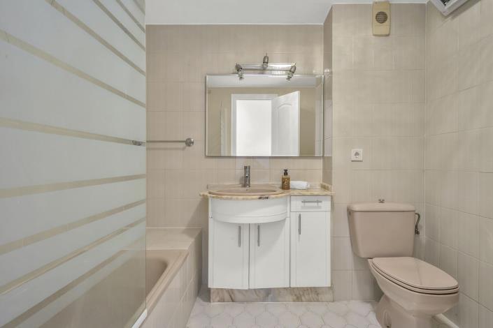 Image No.22-3 Bed Duplex for sale