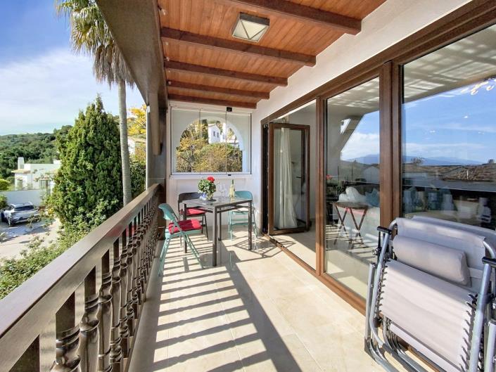 Image No.5-2 Bed Townhouse for sale