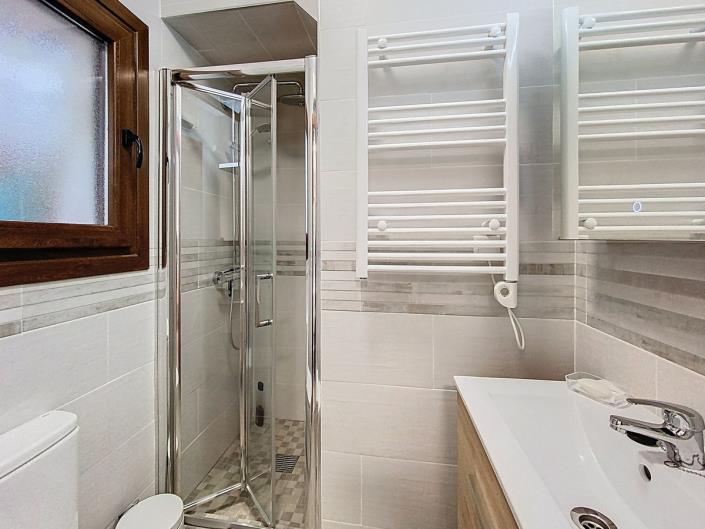 Image No.11-2 Bed Townhouse for sale