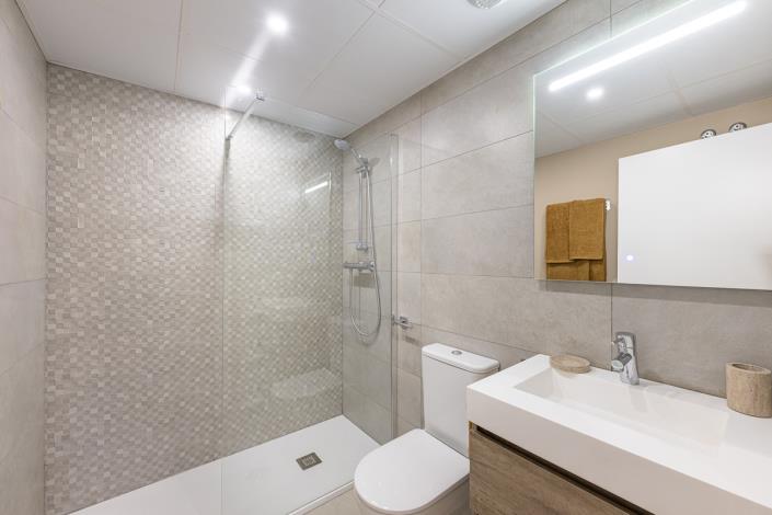 Image No.9-2 Bed Apartment for sale