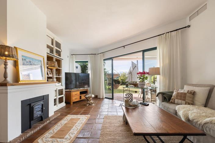 Image No.3-3 Bed House for sale