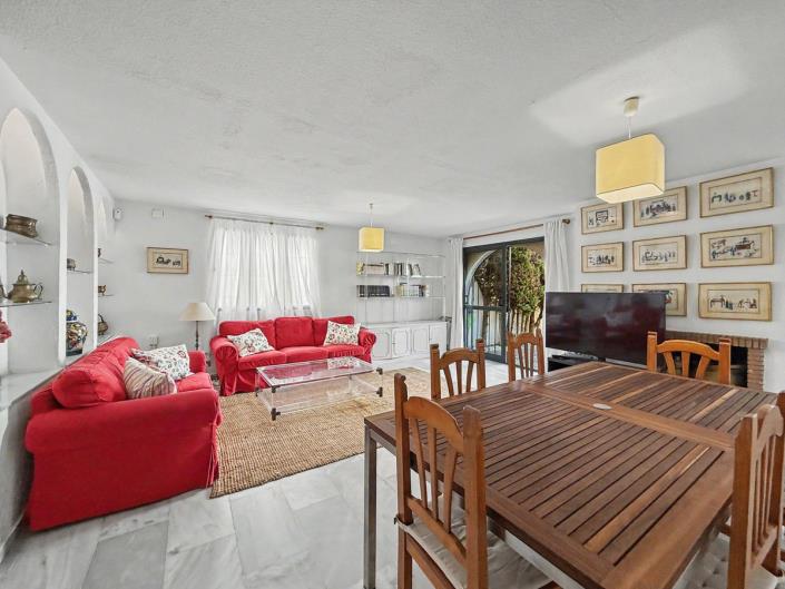 Image No.2-3 Bed Townhouse for sale