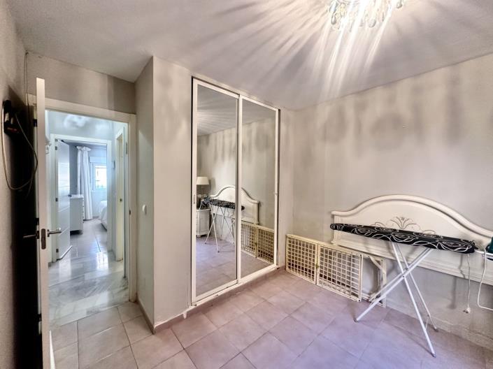 Image No.17-2 Bed Apartment for sale