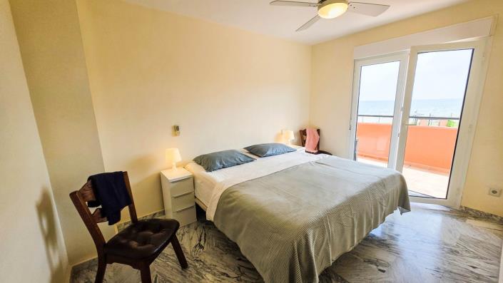 Image No.11-3 Bed Townhouse for sale