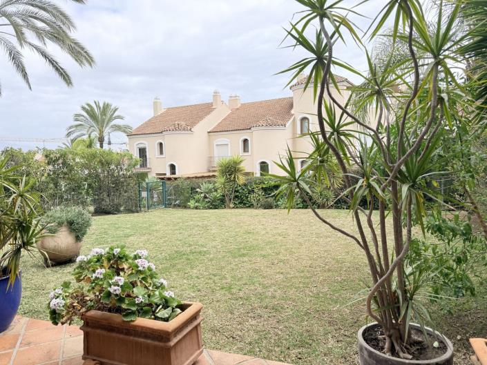 Image No.8-4 Bed Townhouse for sale