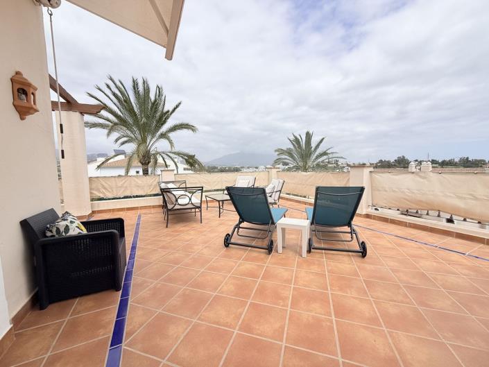 Image No.19-4 Bed Townhouse for sale