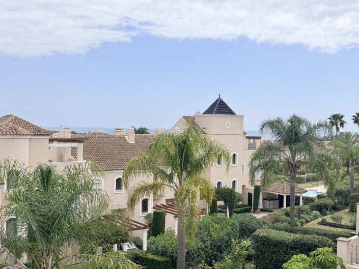 Image No.21-4 Bed Townhouse for sale