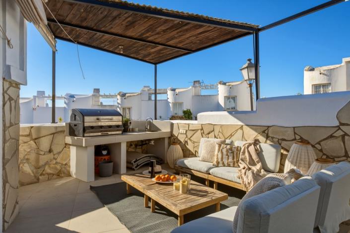 Image No.4-3 Bed Townhouse for sale