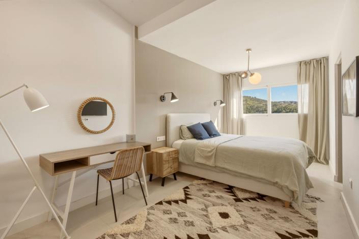 Image No.11-3 Bed Townhouse for sale