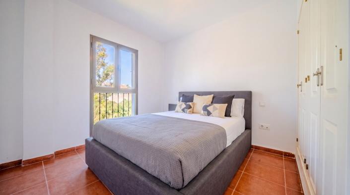 Image No.10-3 Bed Townhouse for sale