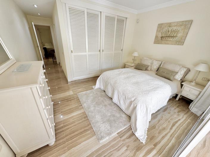 Image No.9-2 Bed Apartment for sale