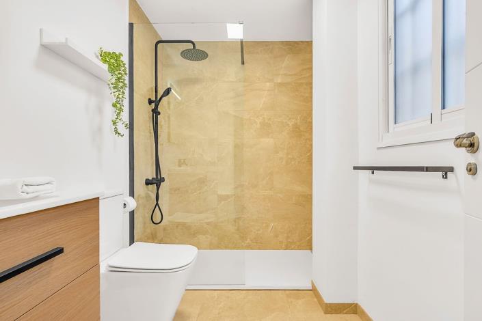 Image No.17-2 Bed Apartment for sale
