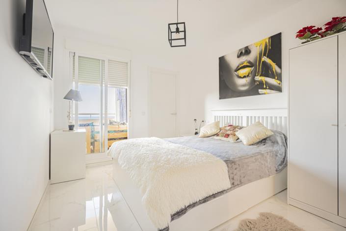 Image No.8-2 Bed Apartment for sale