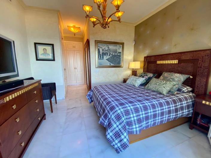 Image No.10-3 Bed Apartment for sale